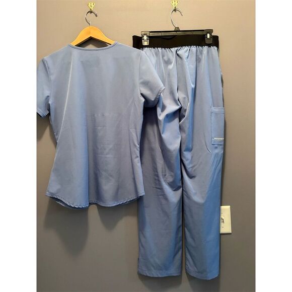 Skechers Women's Scrub Set Light Blue 2-Piece Top & Pants Size M - Picture 8 of 11